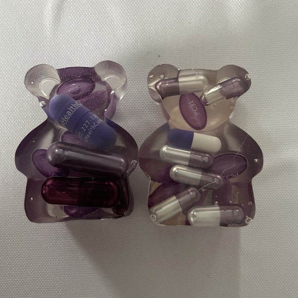 2 Chill Pill Resin Art Purple Sculpture Mini  Bears Unique - Picture 2 of 8